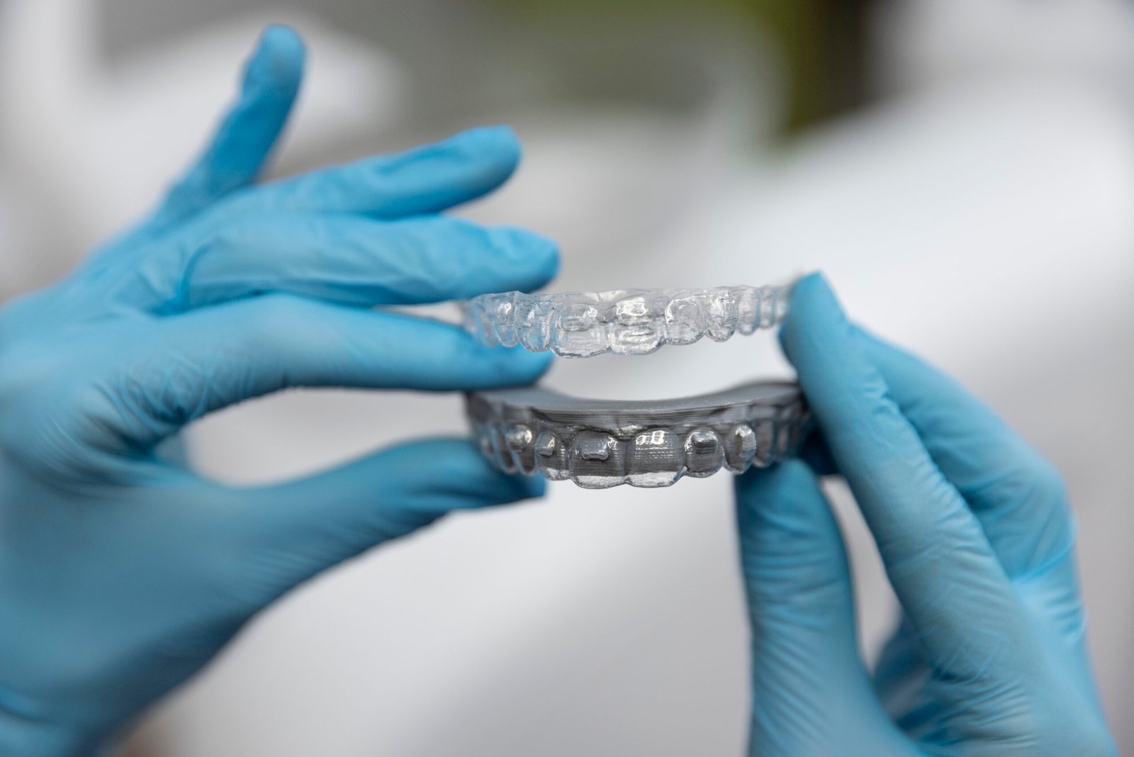 Blanchiment dentaire professionnel au laser pour des dents éclatantes